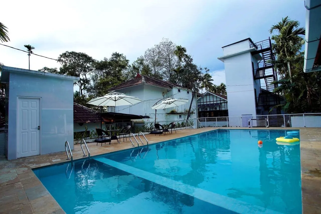 Bamboo Lagoon Backwater Front Resort Alappuzha